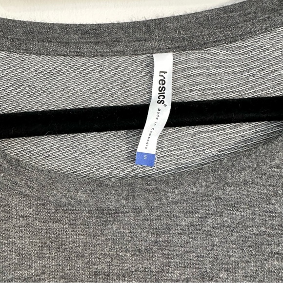 Tresics Gray Tunic Side Pocket Tee Size Small - Picture 4 of 4